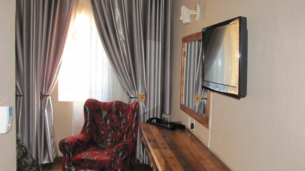 Ivory Tusk Lodge Tzaneen Quarto foto